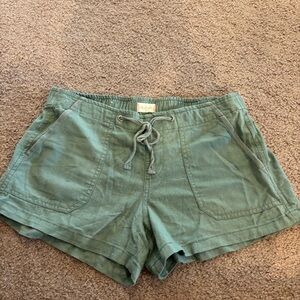 Altar’d State Green linen women’s drawstring shorts M